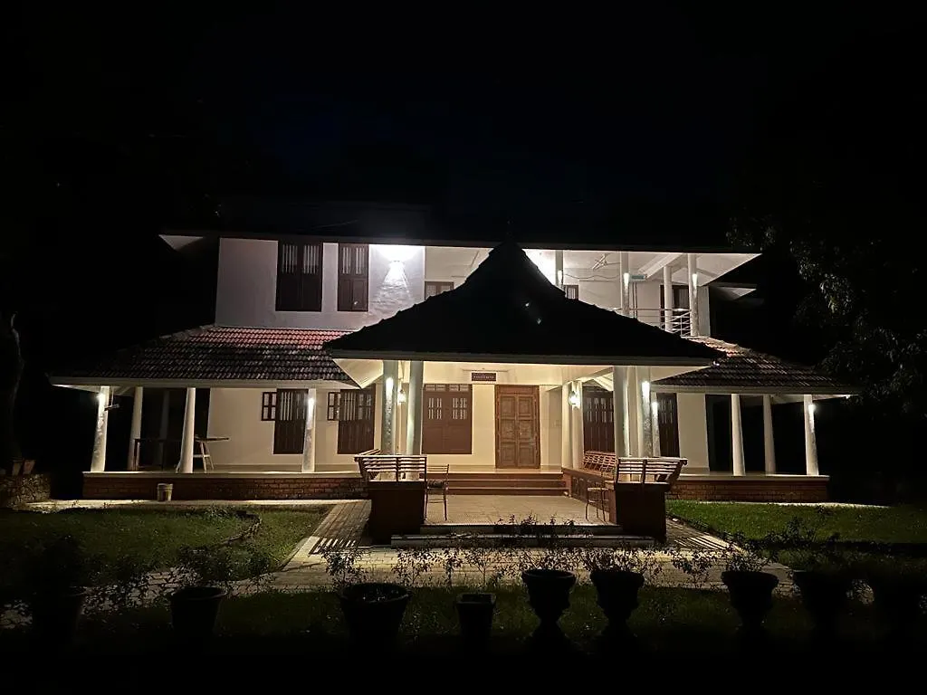 Athreya Living - Sneham Couple Suite Lakkidi Lodge